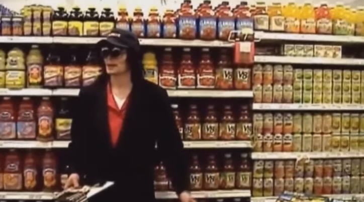 Michael Jackson no supermercado (2003)