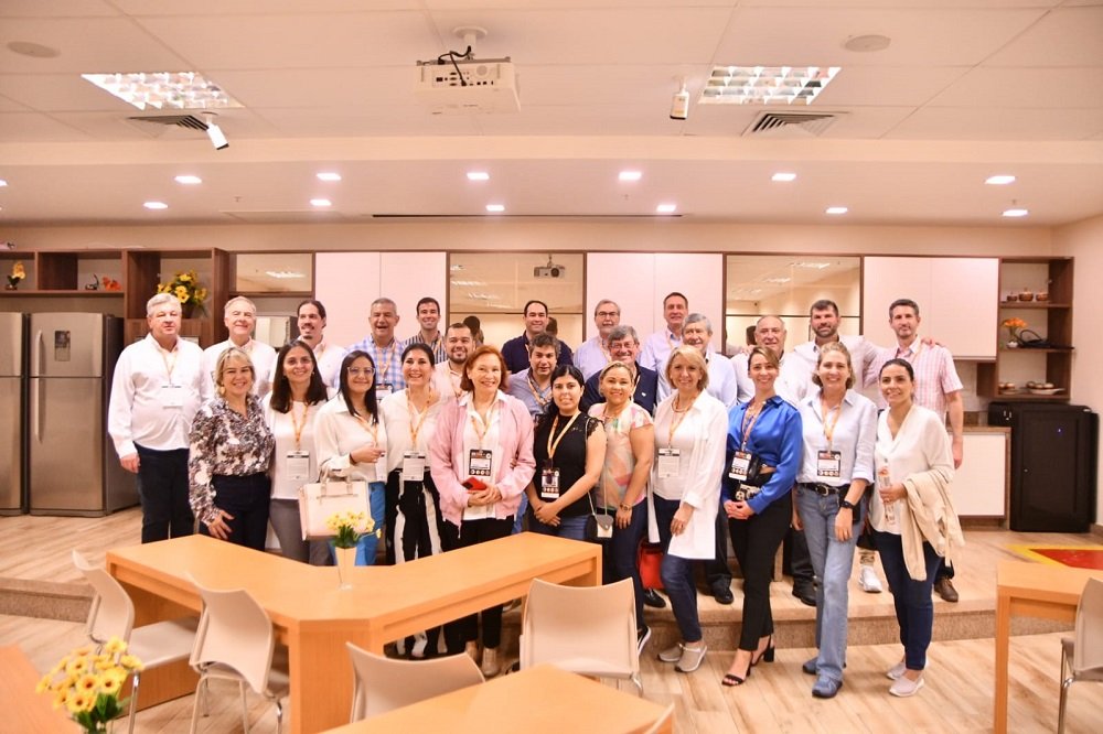 Asserj e Alas fazem visitas técnicas em lojas do Rio de Janeiro
