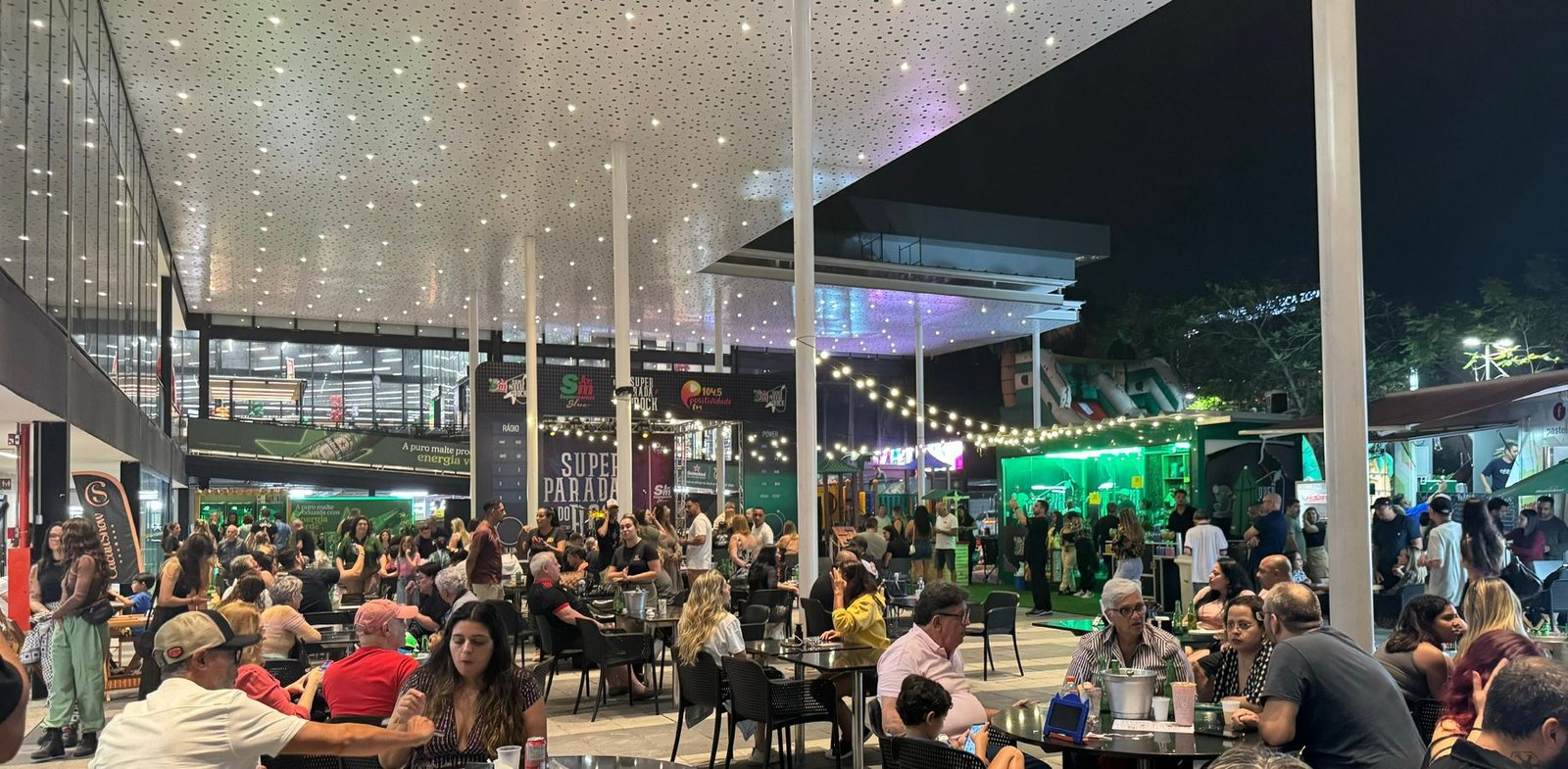 Supermarket inaugura Super Parada do Rock; ação que promete aquecer as vendas nos dias de Rock in Rio