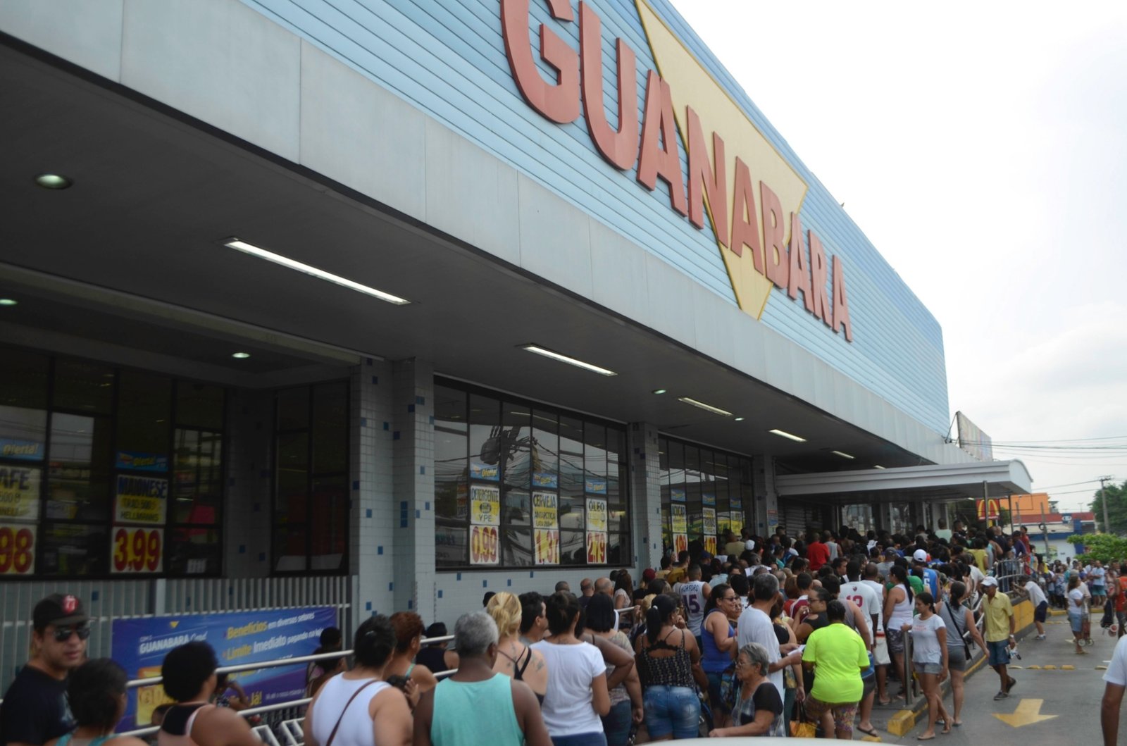 Supermercados Guanabara NÃO darão desconto para clientes com camiseta de presidenciáveis