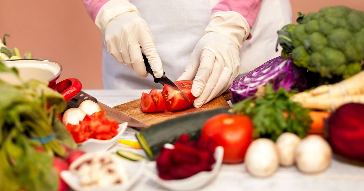 Escola ASSERJ anuncia novas turmas do curso de Manipulação de Alimentos