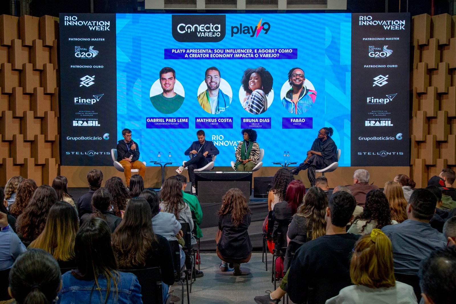 Palco do Conecta Varejo abordou a força do Creator Economy no setor