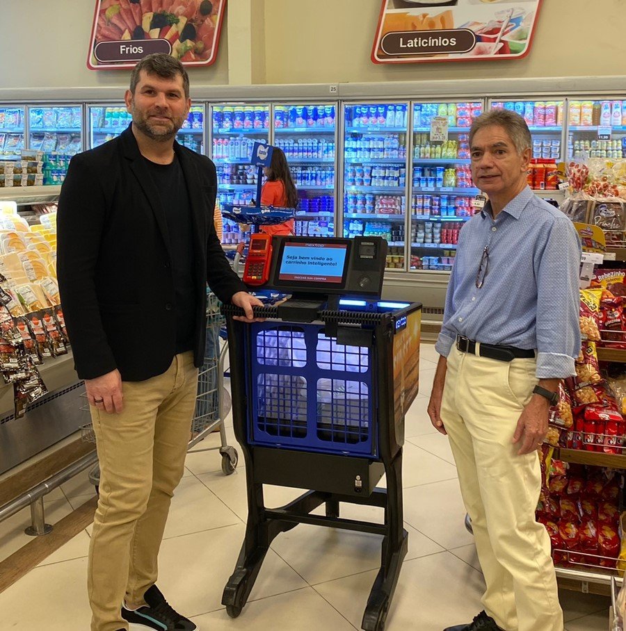 Pioneira: Rede Economia Super Pax lança operação com carrinho de compras inteligente