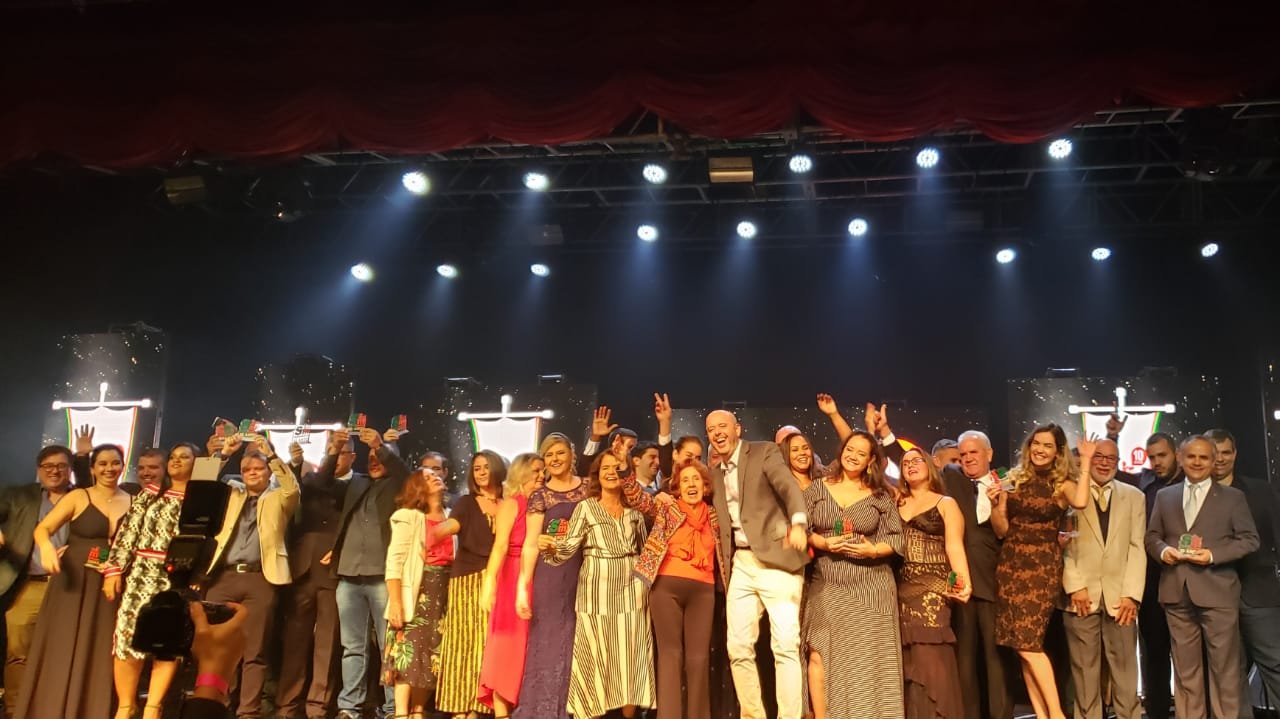 Rede Supermarket comemora 10 anos com festa no Rio