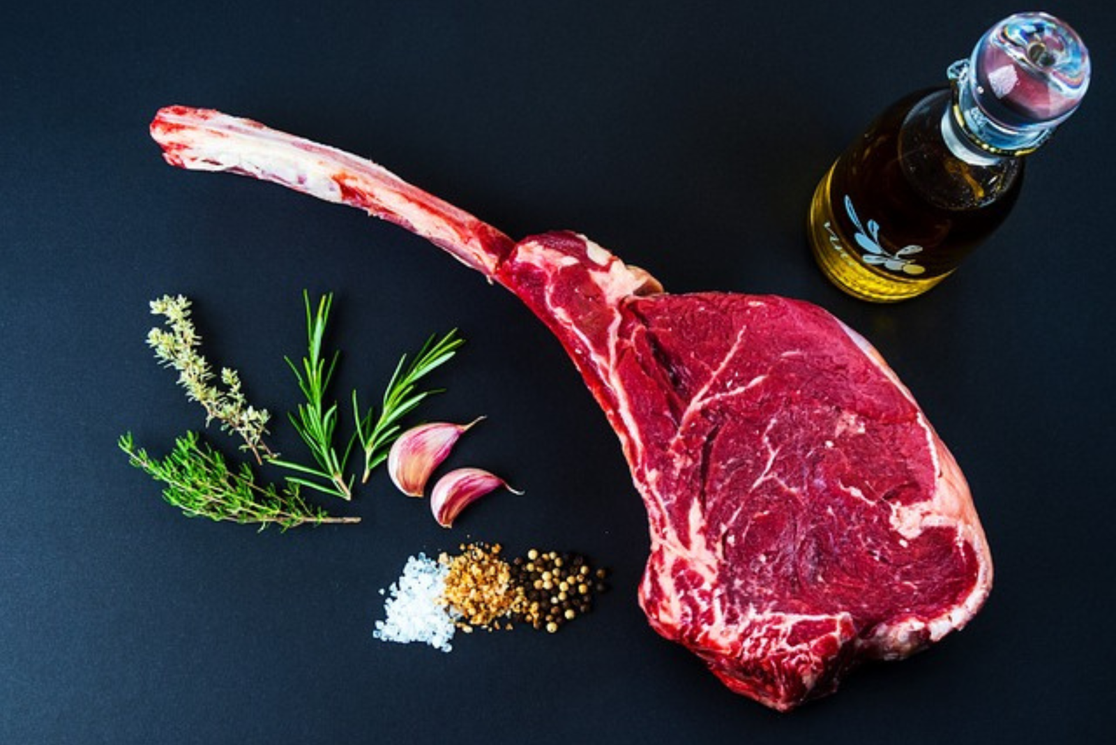 Descongelamento inadequado de alimentos de origem animal: riscos à qualidade e possíveis multas