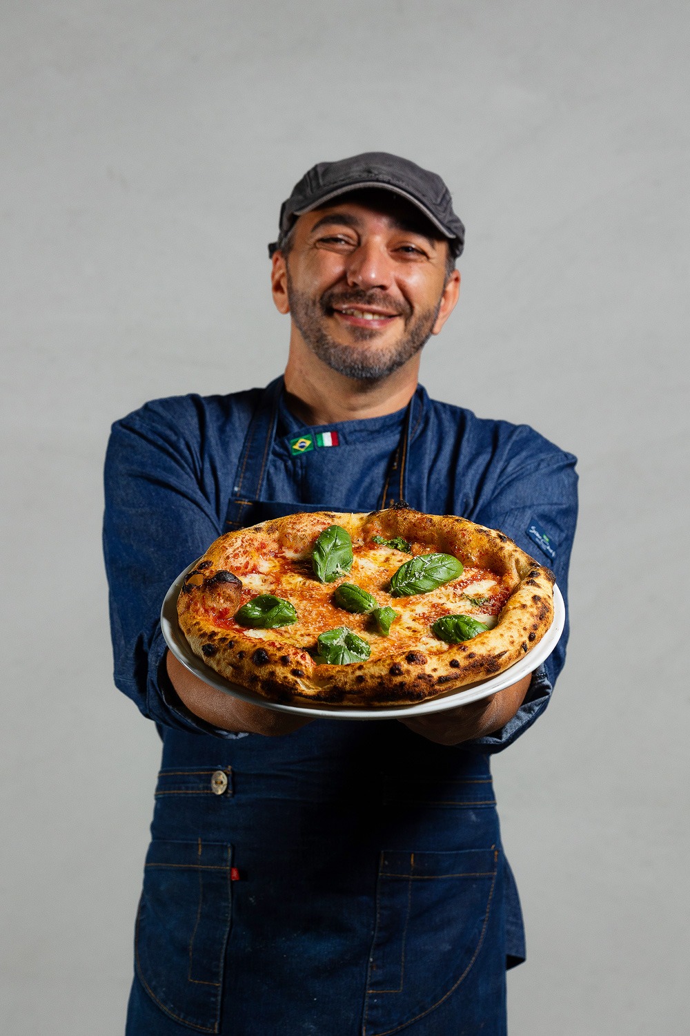 Stefano Angelone, pizzaiolo italiano do supermercado Zona Sul