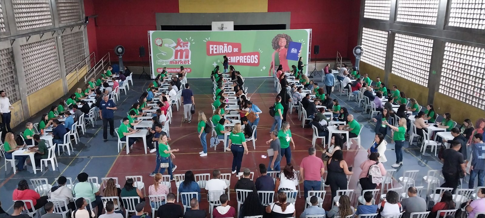 Rede Supermarket promove feirão de empregos com 1.500 vagas