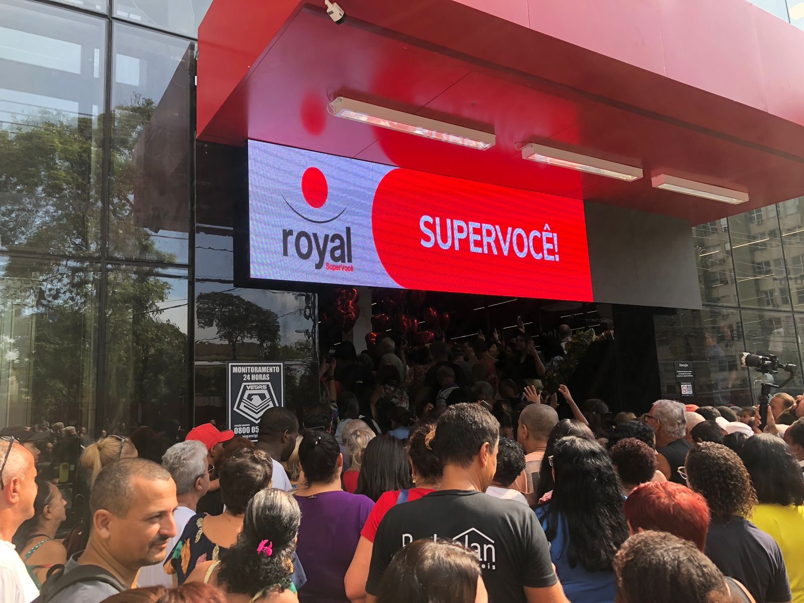 Supermercados Royal inaugura nova loja em Volta Redonda
