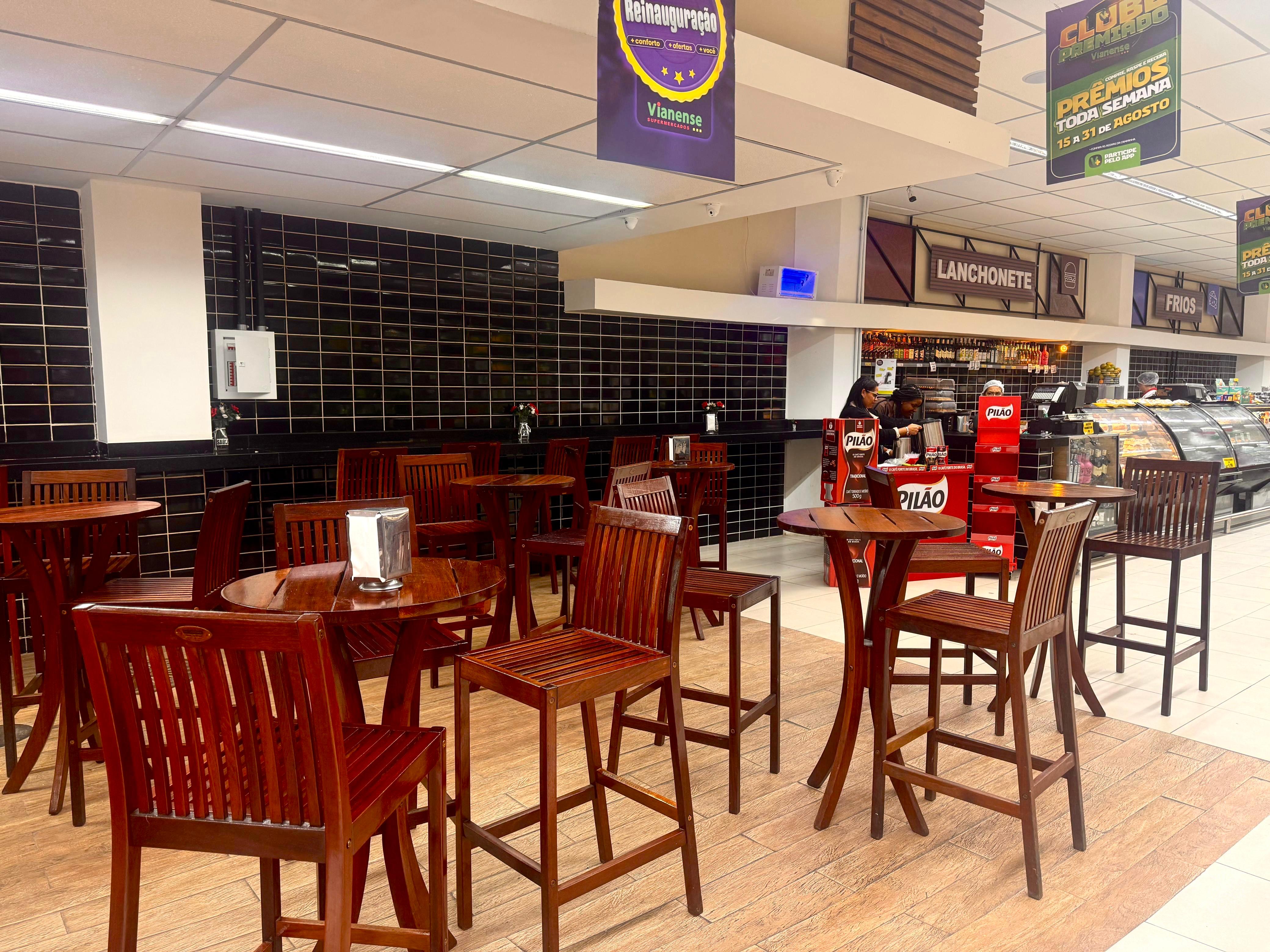 Supermercados Vianense reinaugura loja em Cascadura