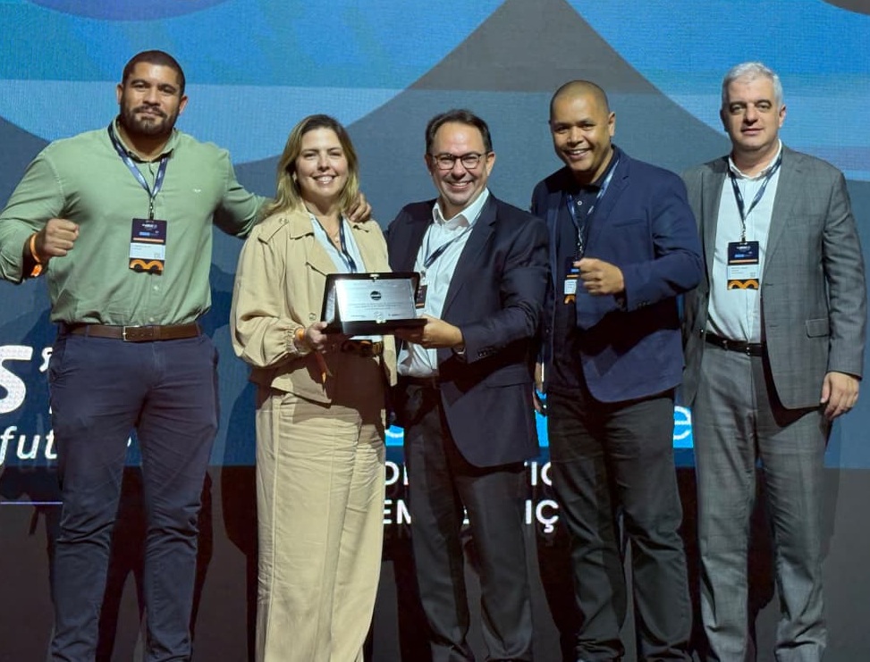Lideranças do Prezunic e da Cencosud recebem prêmio The Advantage Awards de “Maior Evolução 2026 no Varejo Alimentar”