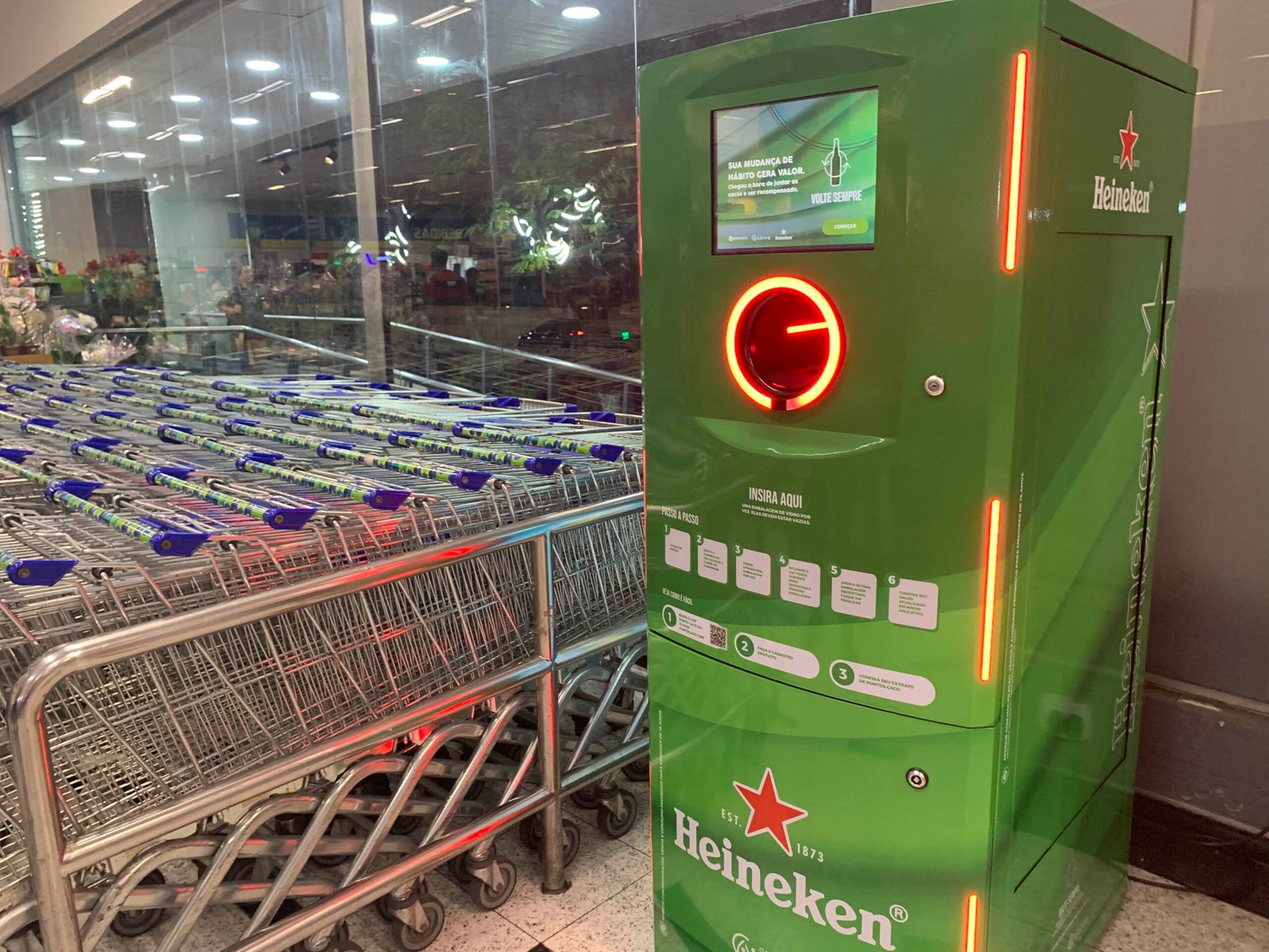 Prezunic coleta garrafas de vidro para reciclagem com Cashback para clientes