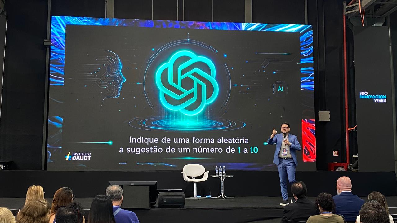 No palco Conecta Varejo, no Rio Innovation Week, Estevão Daudt apresenta painel sobre liderança em tempos de Inteligência Artificial