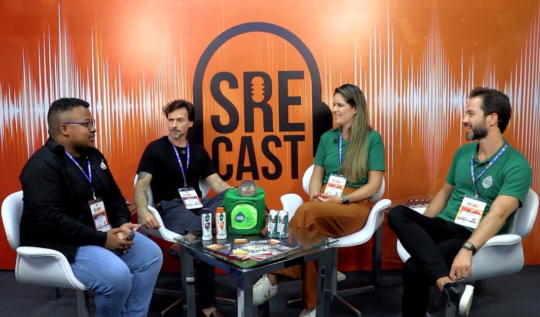 No SRE Cast, Fábio Ferreira (CEO) e Lorena Andrade (Gerente de Marketing) falaram sobre a evolução da Verde Campo e da categoria de produtos saudáveis