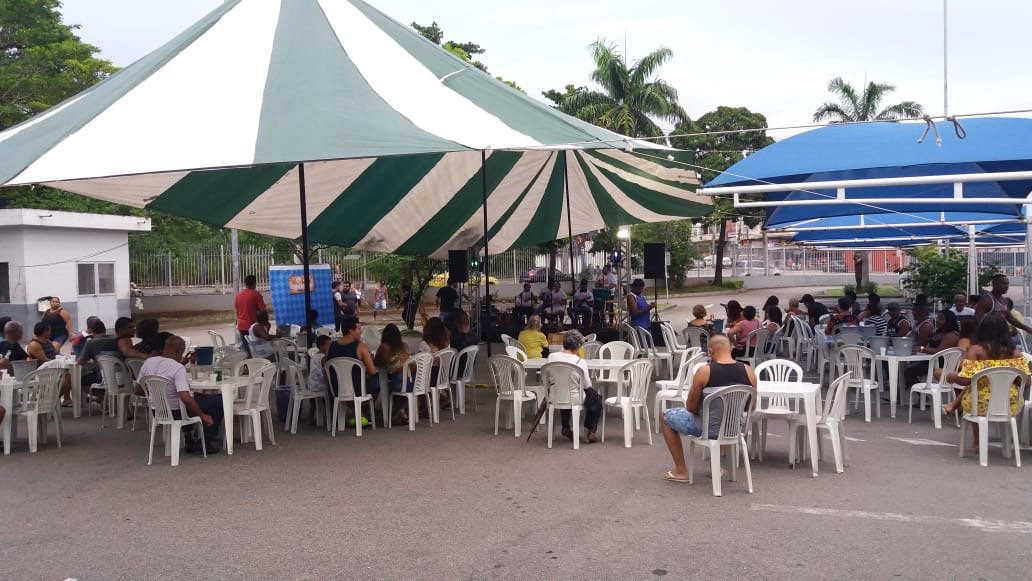 Prezunic realiza Roda de Samba nos fins de semana