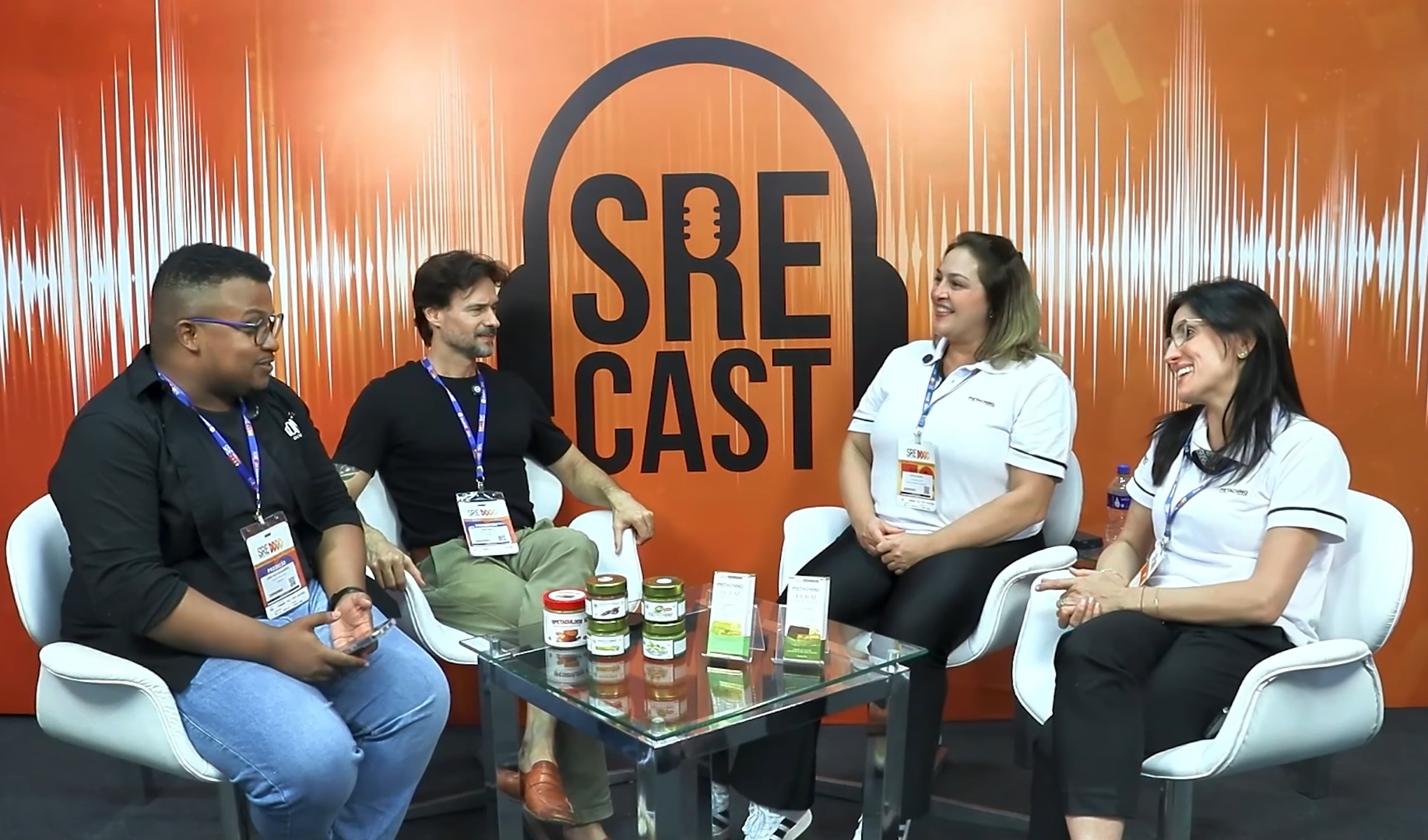 Ericka Garrett, gerente Comercial, e Cristiana Sartori, diretora de Operações, apresentaram as novidades da Oryx Brasil na 36ª SRE - Super Rio Expofood