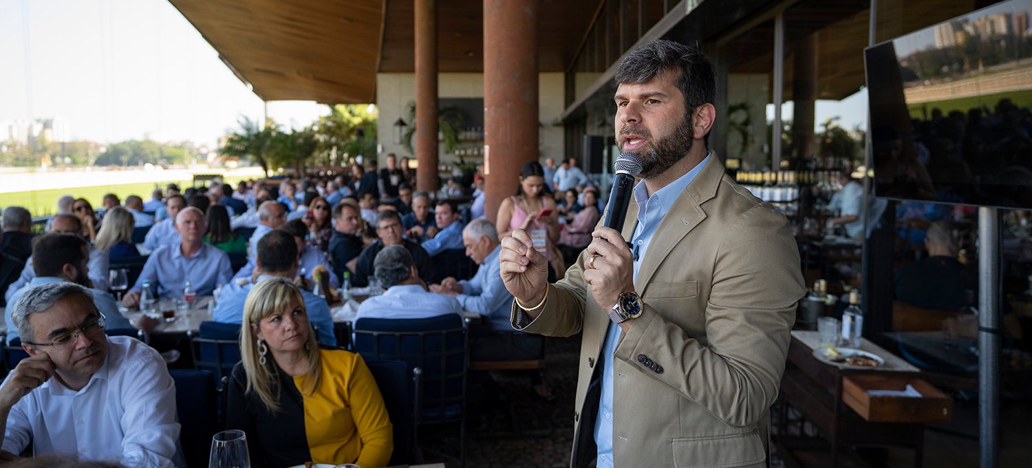 Almoço exclusivo da SRE Preview reune líderes do varejo alimentício e indústria no Jockey