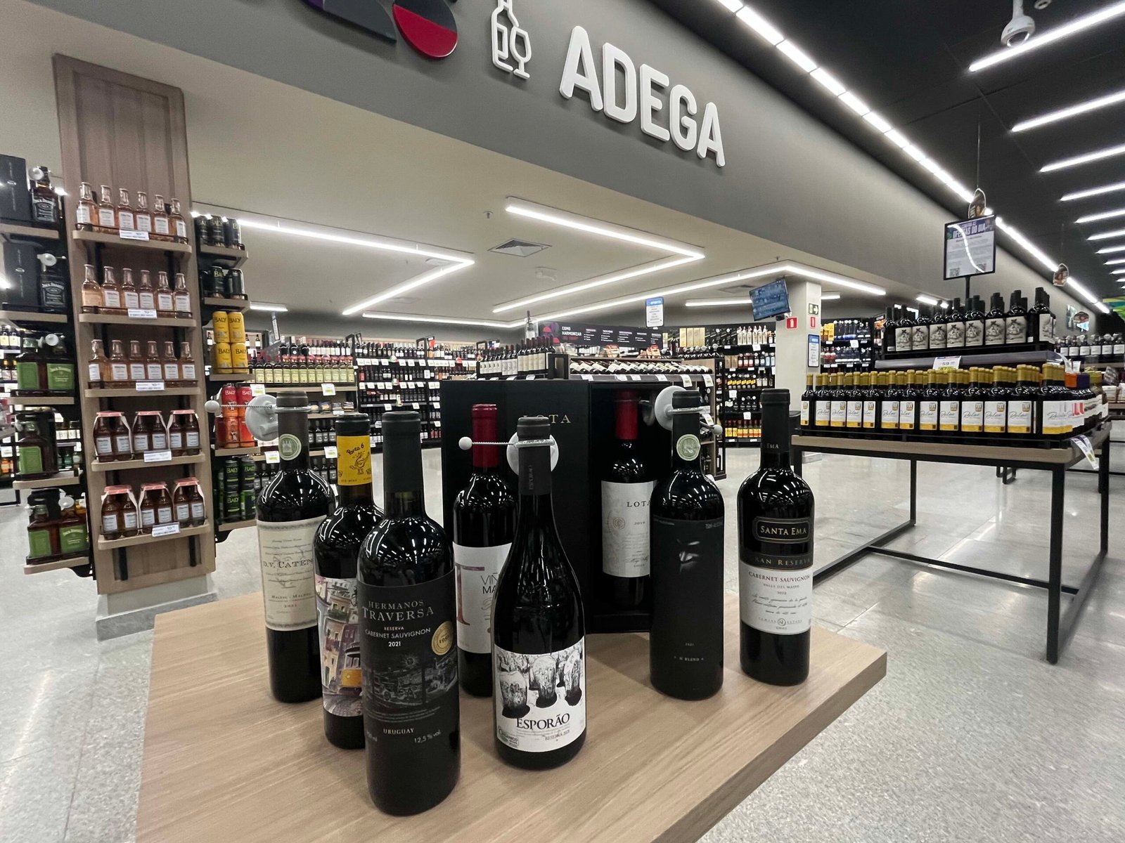 Vinhos no inverno: Prezunic apresenta novos rótulos e aprimora serviços da adega