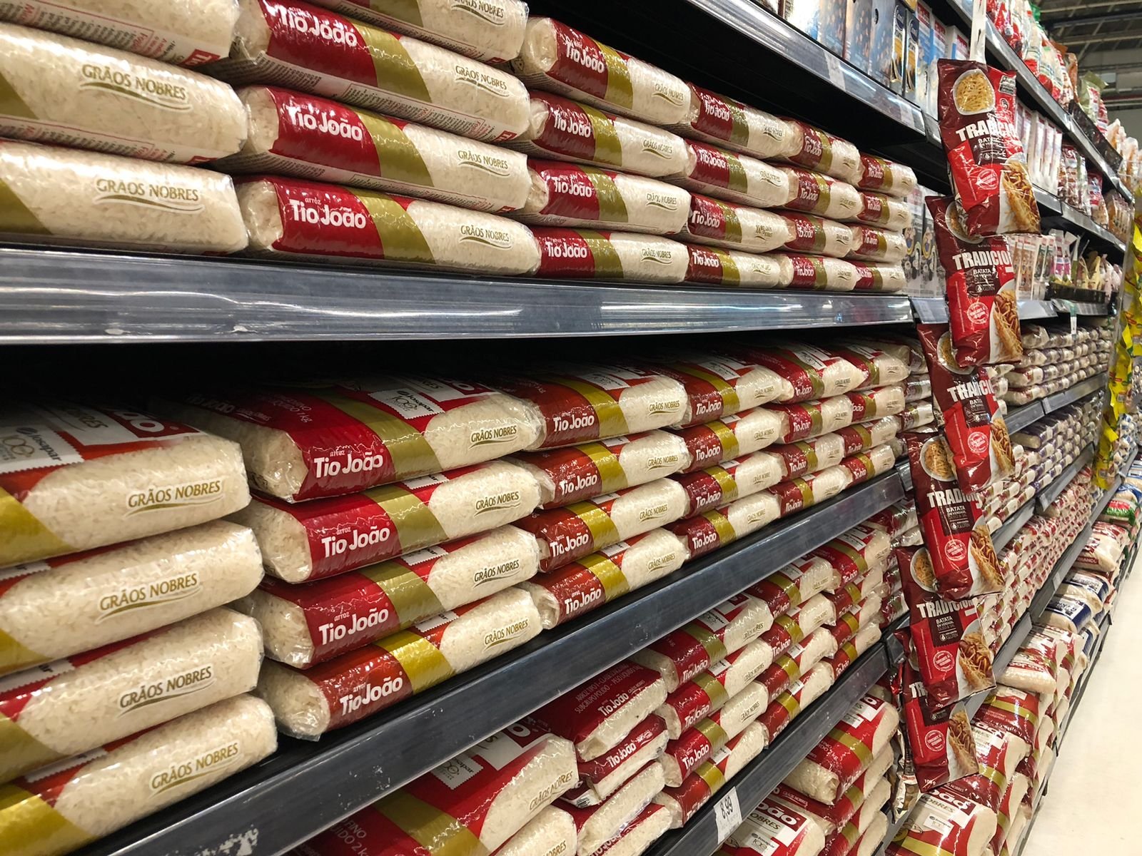 Crise do arroz 2024: Embrapa quer aumentar variedade do grão. Saiba mais!