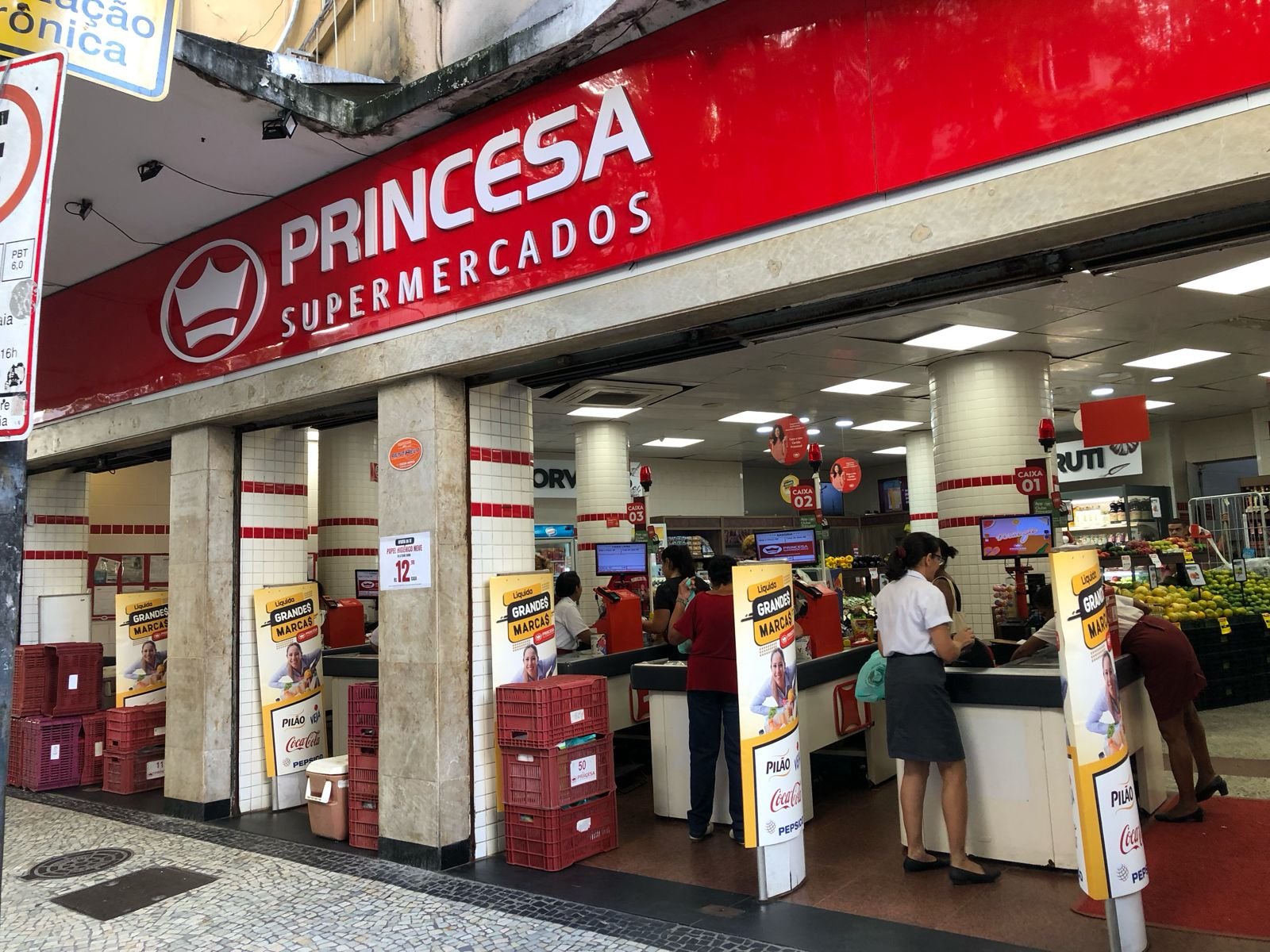 Princesa de Copacabana trabalha para minimizar desperdício em padaria