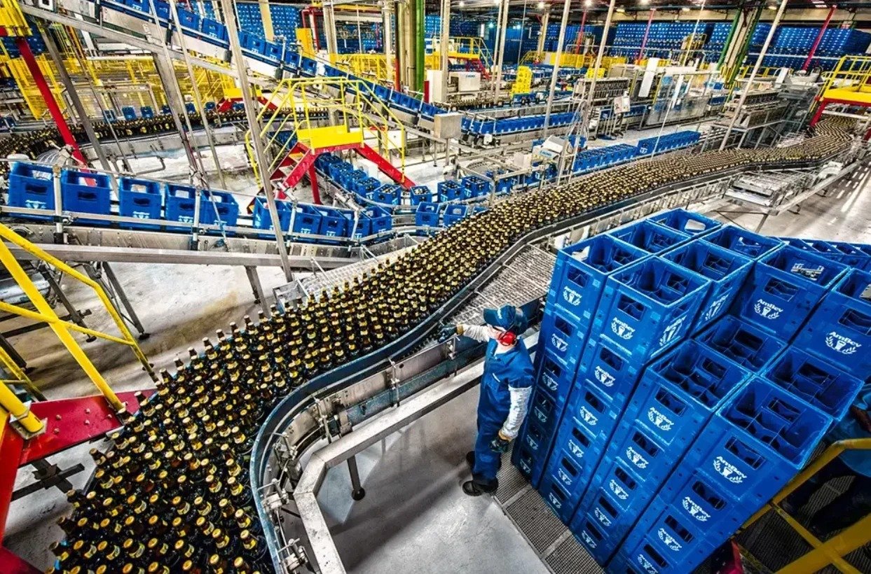 Exclusivo: vice-presidente da Ambev revela detalhes sobre pausa na produção de cerveja