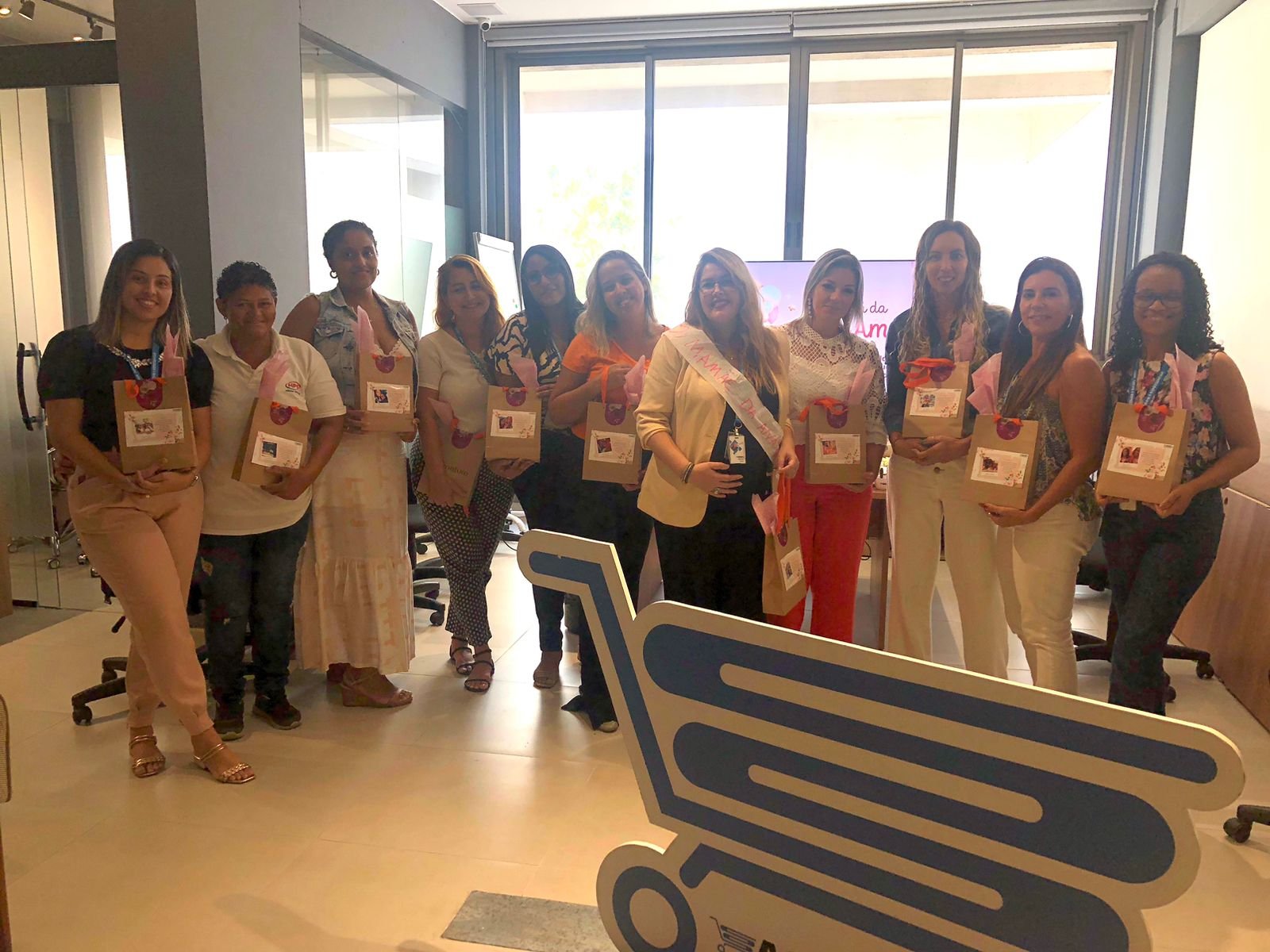 Depoimentos sinceros e emocionados na comemoração do Dia das Mães na ASSERJ