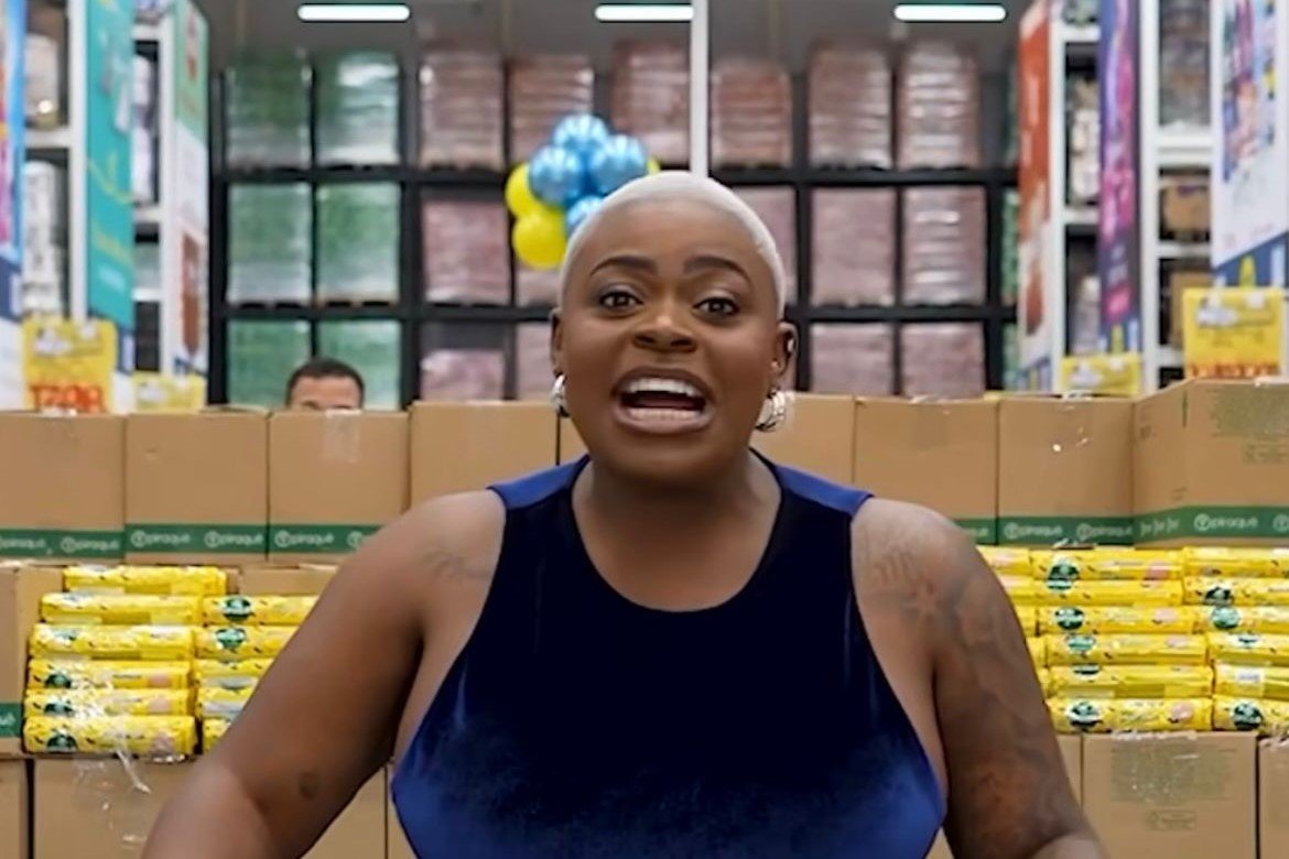 Dom Atacadista comemora aniversário com campanha exclusiva de Jojo Todynho