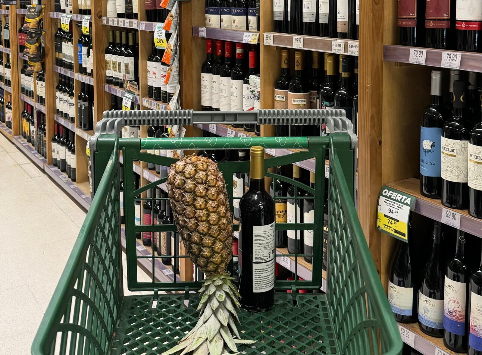 Tinder no mercado. Já está sabendo da nova onda de paquera?