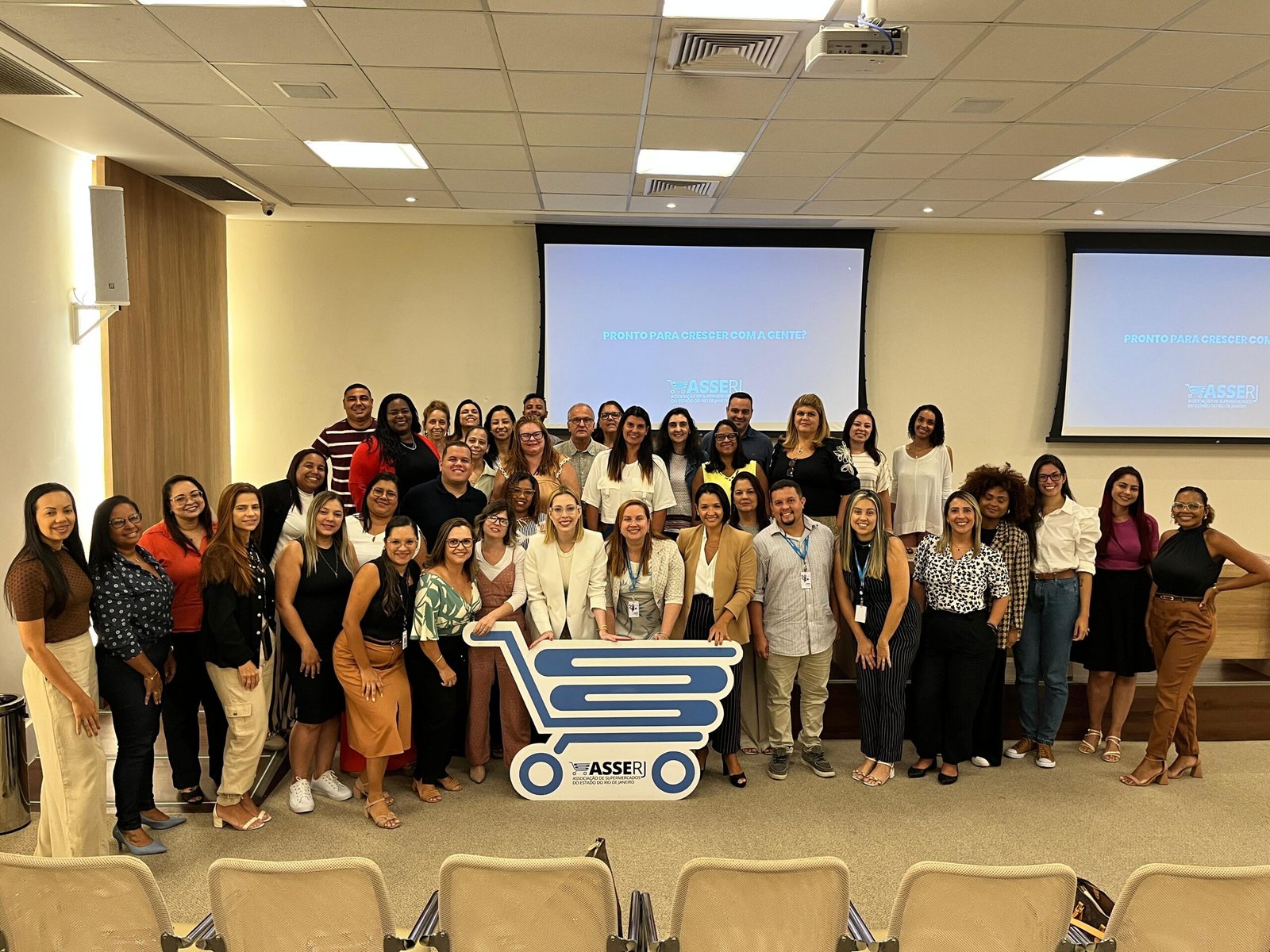 Um sucesso a 1ª reunião presencial do Conselho de RH da ASSERJ; saiba como foi