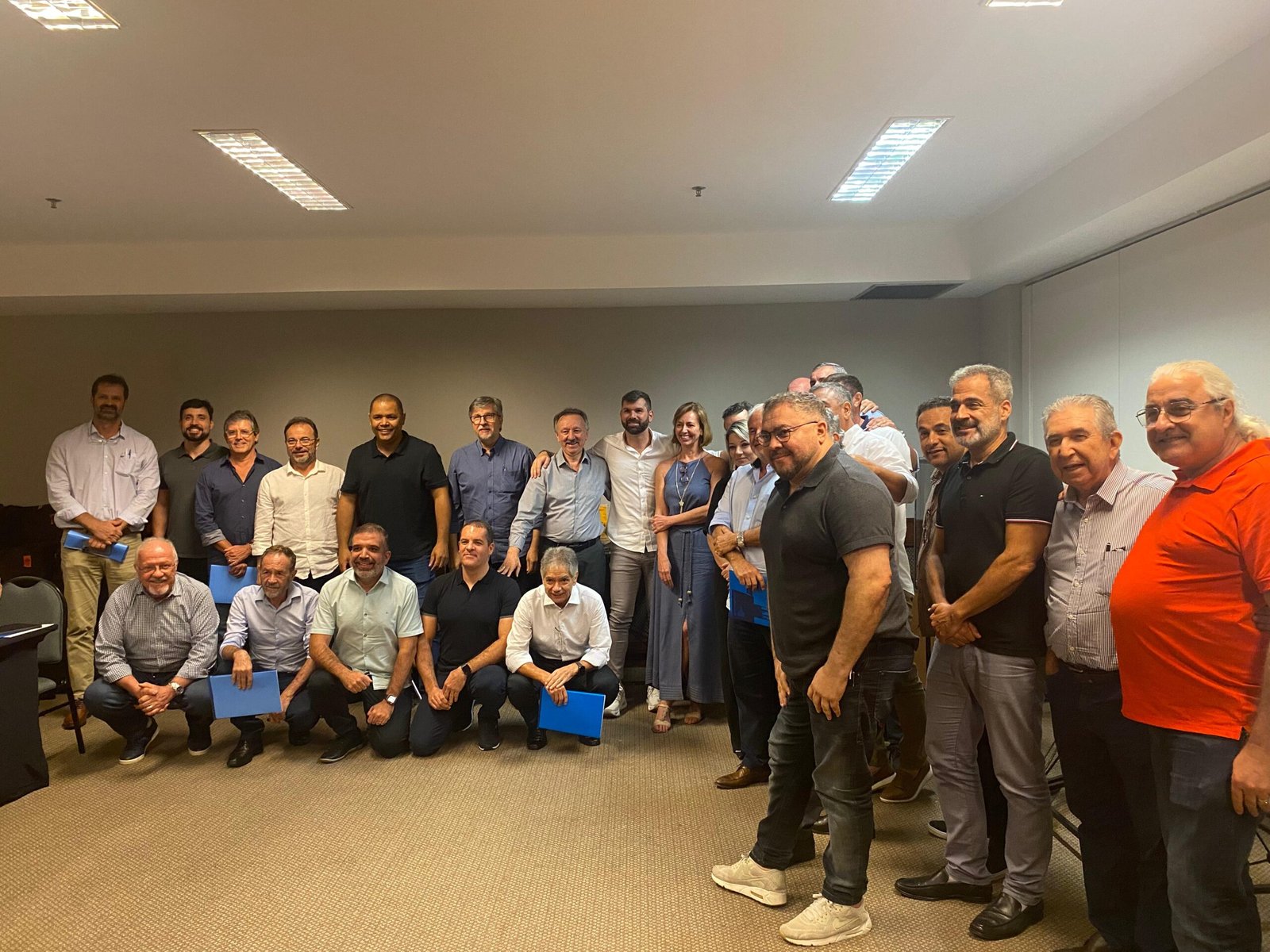 Por unanimidade, ASSERJ elege Conselho Diretor e renova contrato do presidente Fábio Queiróz